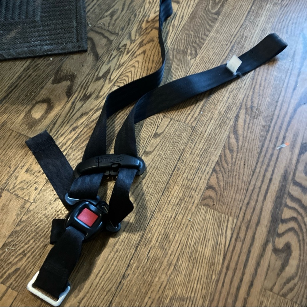 graco Snugride 30 35 Click Connect Seat Belt Strap Harness Black Safety Clip.